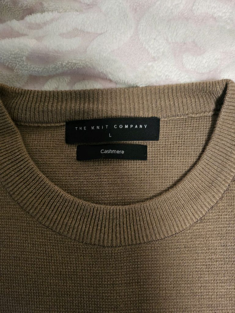 더니트컴퍼니 니트 블랙, 브라운 각각 판매 이미지