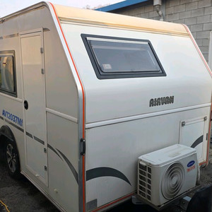급매 가격인하 에어밴 카라반 2037MF 판매합니다. 지하주차,에어컨, 온수기 전자렌지,화장실,샤워실 이미지