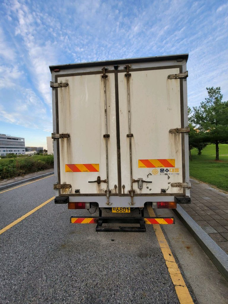 마이티 3.5톤 하이내장탑차 광폭 2014년식 43만킬로 이미지