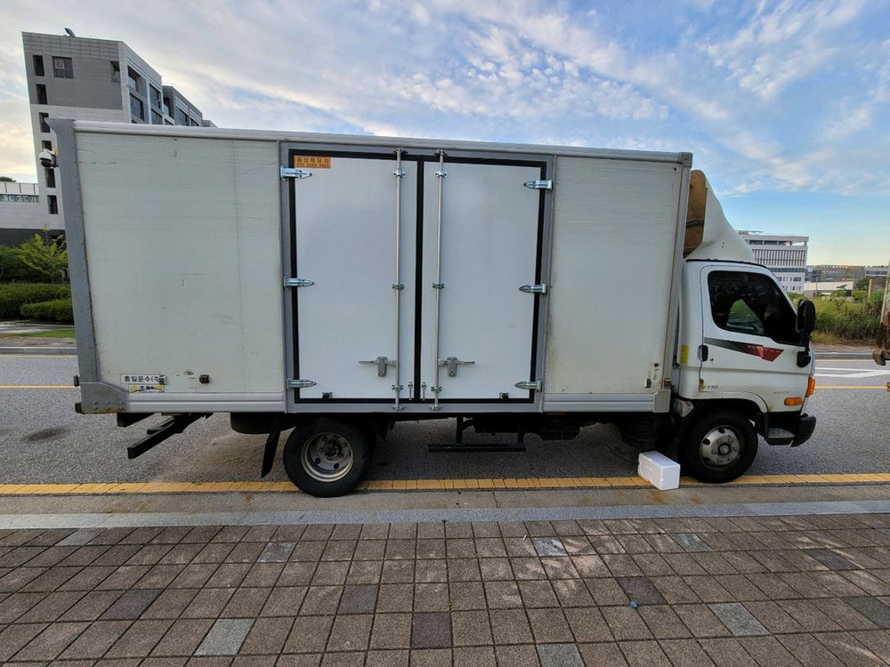 마이티 3.5톤 하이내장탑차 광폭 2014년식 43만킬로 이미지