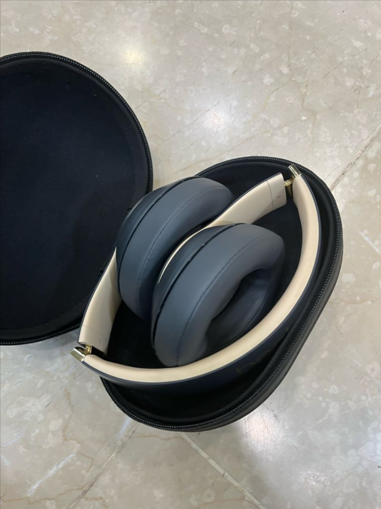 비츠 스튜디오3 헤드폰 이미지