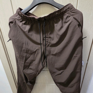 L) 나이키 언리미티드 팬츠 바로크 브라운 이미지