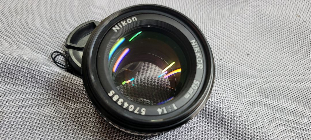 니콘 FM2 필름카메라 + 50mm f1.4 렌즈 이미지