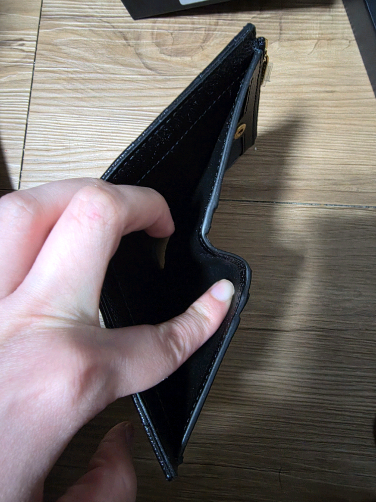 새상품 입생로랑 마틀라세 지퍼지갑 이미지