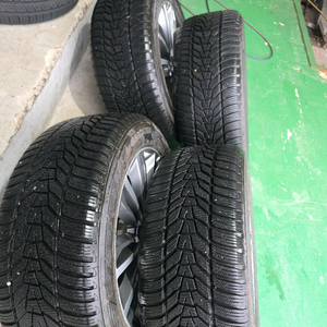 eq900 18인치 휠+윈터타이어 이미지