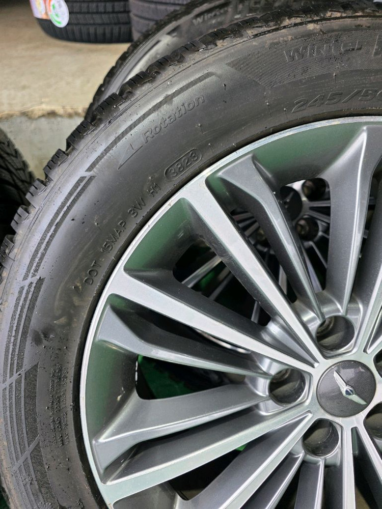 eq900 18인치 휠+윈터타이어 이미지