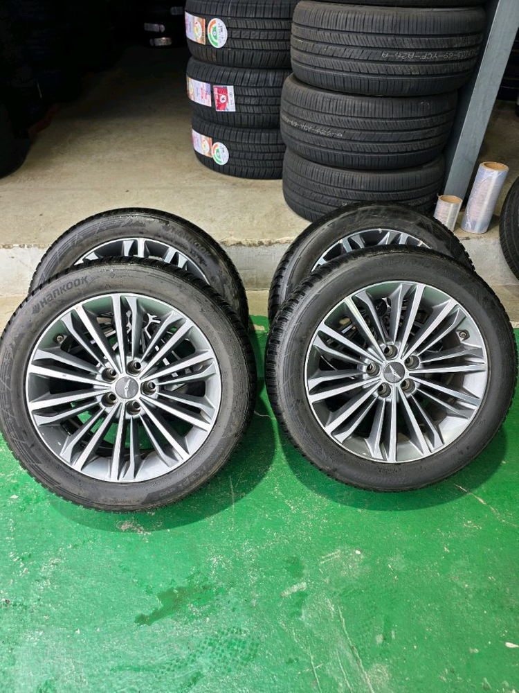 eq900 18인치 휠+윈터타이어 이미지