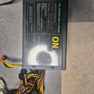 플래티넘 파워 서플라이 600W 깨끗하고 작동잘됩니다 이미지