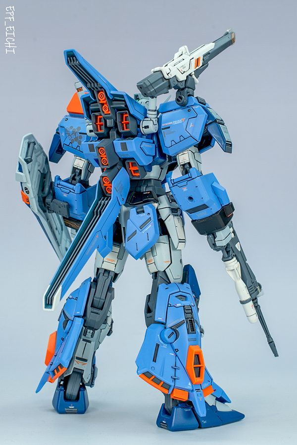 MG 듀엘 어썰트 슈라우드 컨버전 도색작 이미지