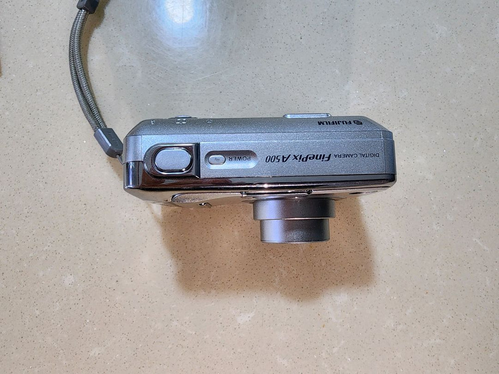 후지필름 FinePix A500디지털카메라 이미지