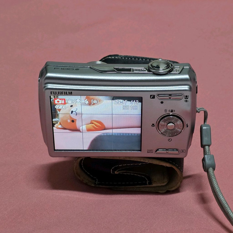 후지필름 파인픽스 F100fd A급디지털카메라 이미지