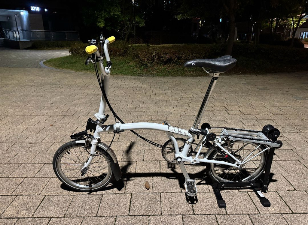 브롬톤 2014년식 M6R 화이트 컬러 이미지