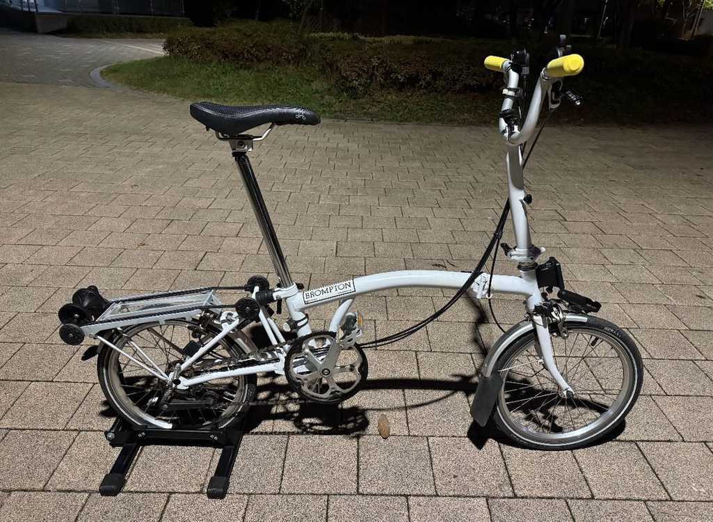 브롬톤 2014년식 M6R 화이트 컬러 이미지