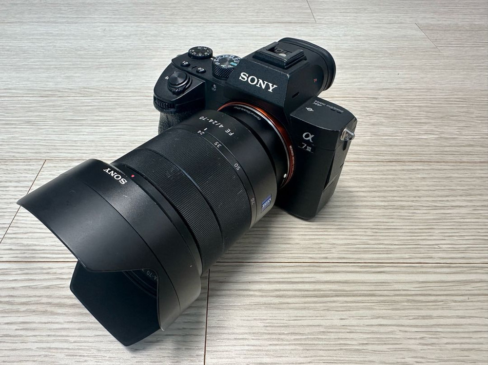 소니 A7M3 바디 + FE 24-70mm F4 ZA OSS 렌즈 셋트로 판매합니다 이미지
