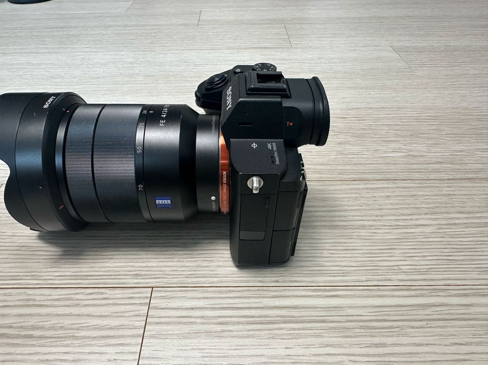 소니 A7M3 바디 + FE 24-70mm F4 ZA OSS 렌즈 셋트로 판매합니다 이미지
