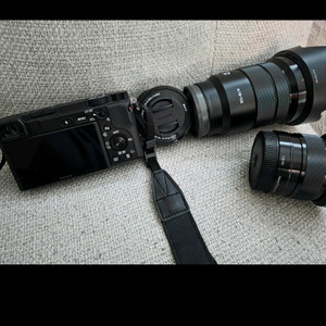 소니 a6400 기본셋 +18 105+카페렌즈 + 정품봉 신품급 이미지