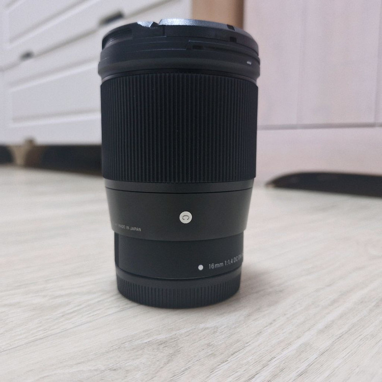 시그마 16mm F1.4 DC DN EF-M 이미지