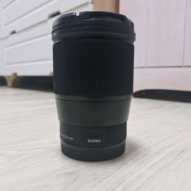 시그마 16mm F1.4 DC DN EF-M 이미지