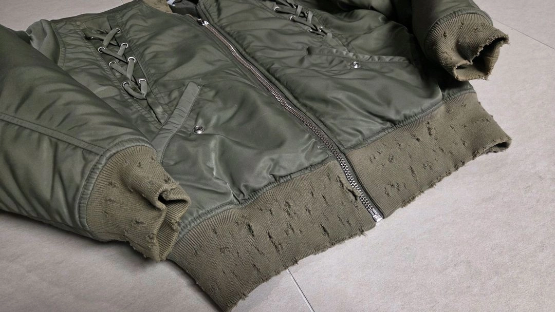 이로 (IRO) 아틸라 레이스업 봄버 항공 점퍼 이미지