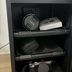 (S급/9500컷) 소니 a7C + 2070G + 전자식 제습함 + 클리닝 키트 풀세트 일괄 판매 이미지