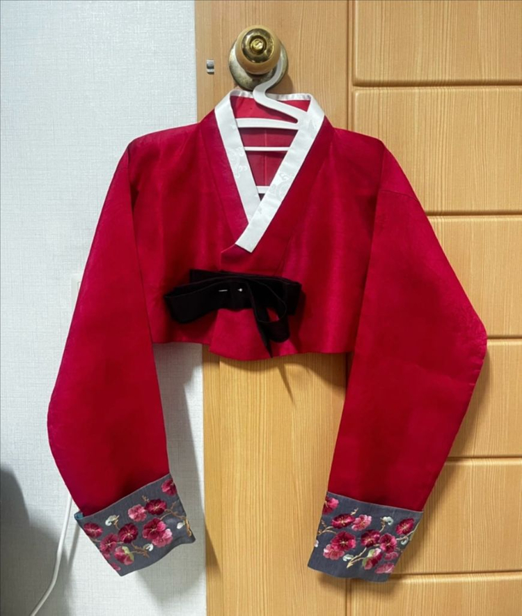 성인 여자한복 일괄(저고리2+치마1) 이미지