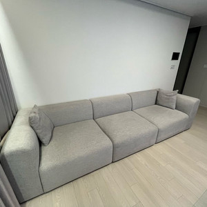 4인용 페브릭 소파 이미지