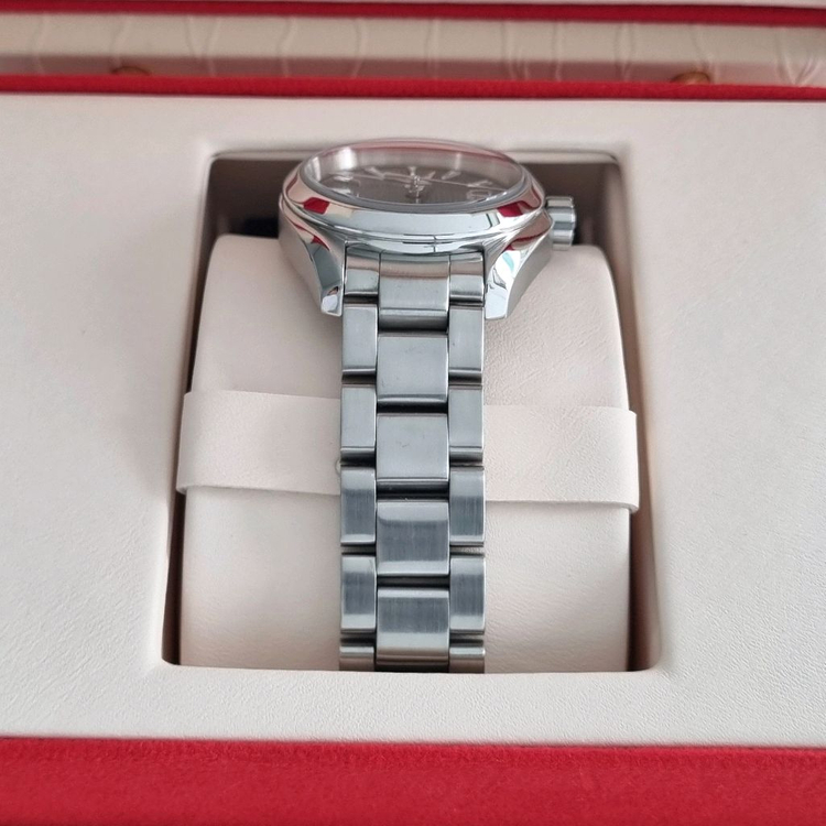 오메가 아쿠아테라 양각 쿼츠 회판 30mm 여성용 231.10.30.61.06.001 이미지