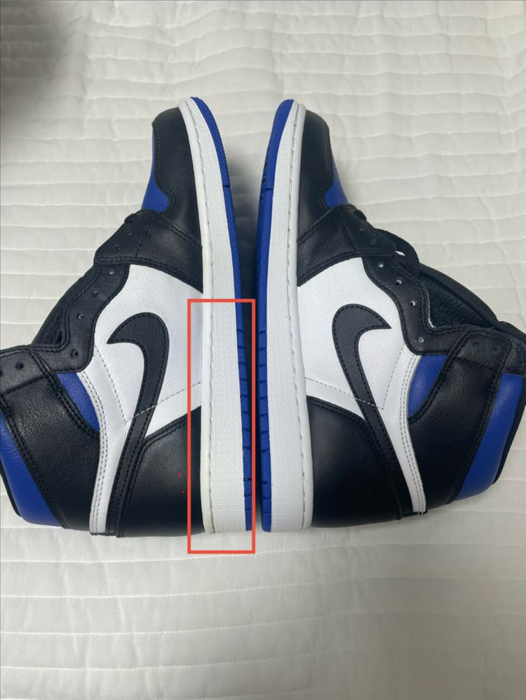 나이키 에어 조던 1 레트로 하이 로얄토 270SIZE 이미지