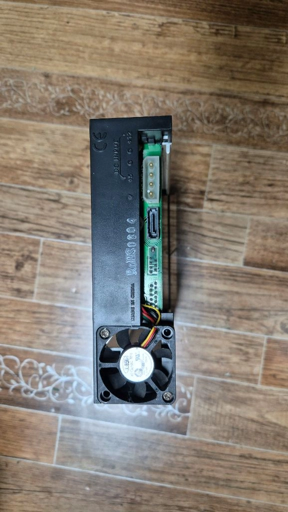 HDD Bay 케이스 이미지