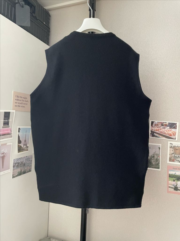 (정품)몽클레어 경량니트 블랙 베스트 S사이즈 이미지