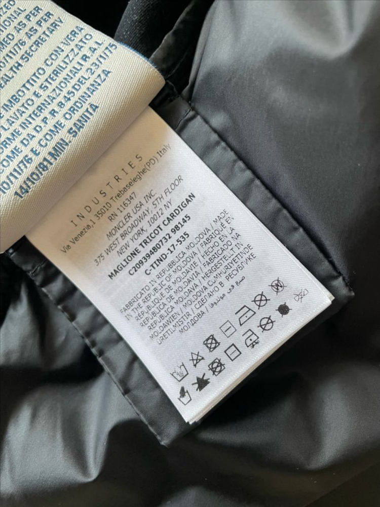 (정품)몽클레어 경량니트 블랙 베스트 S사이즈 이미지