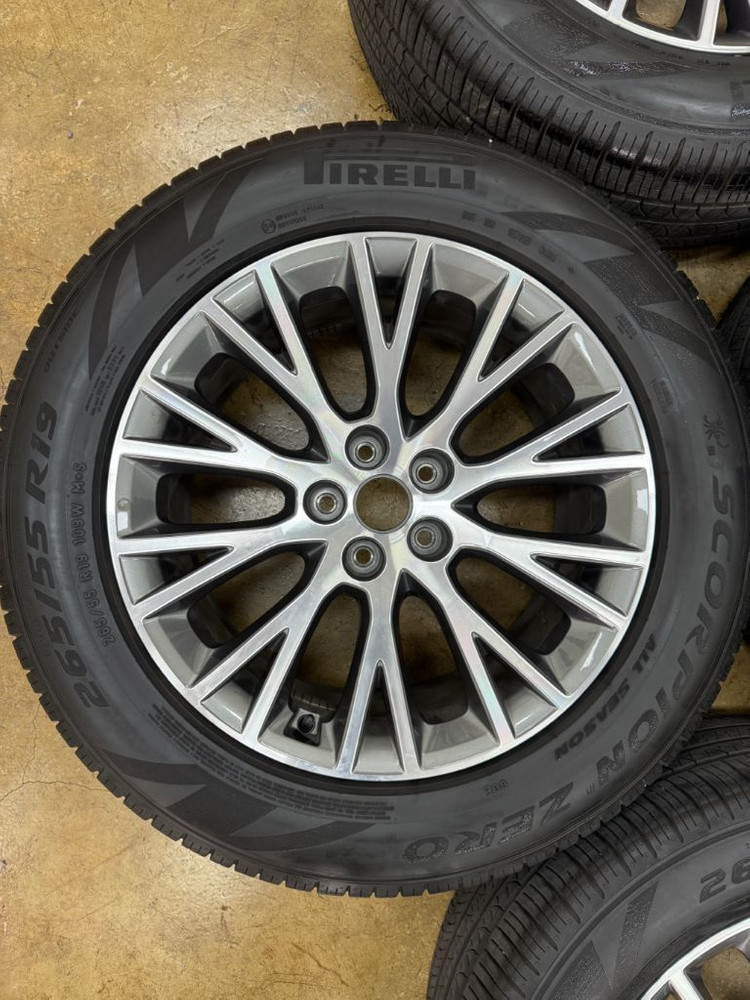 제네시스 GV80 19인치 순정휠타이어 팝니다 이미지