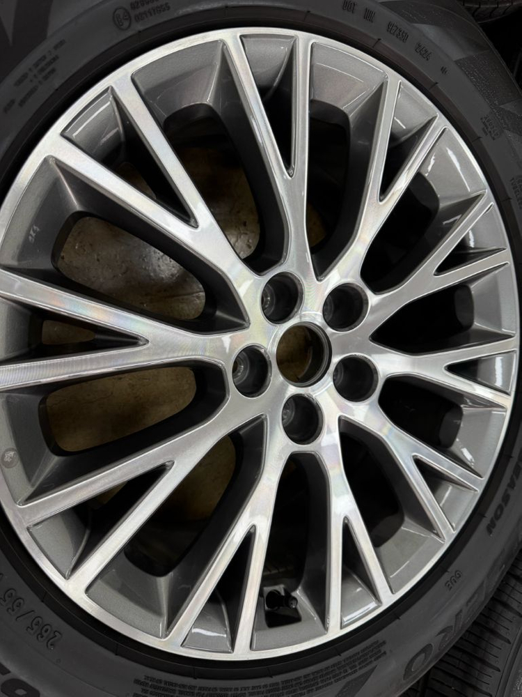 제네시스 GV80 19인치 순정휠타이어 팝니다 이미지