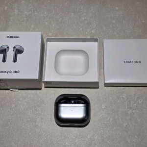 갤럭시 버즈3 실버 판매합니다 이미지