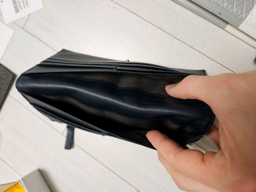 (택포) 만다리나덕 블랙 가죽 장지갑 이미지