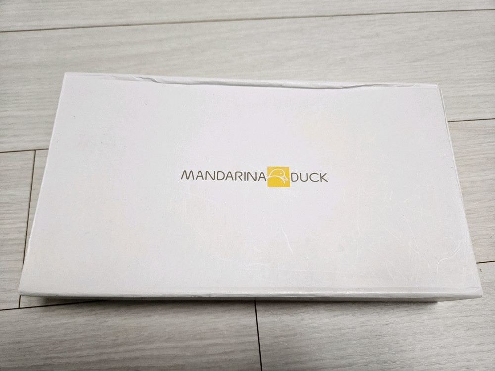 (택포) 만다리나덕 블랙 가죽 장지갑 이미지