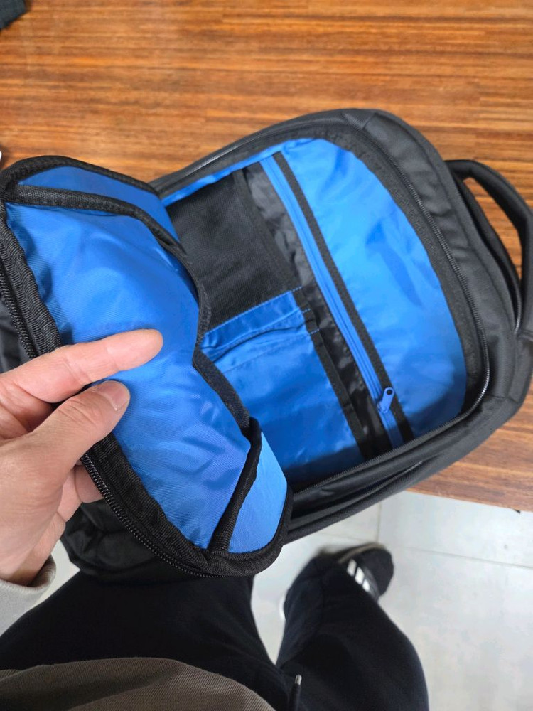 샘소나이트 아이콘 랩탑 백팩 이미지