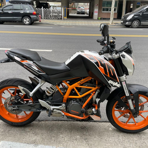 KTM 듀크 390 (14년식 ABS모델) 팝니다 이미지