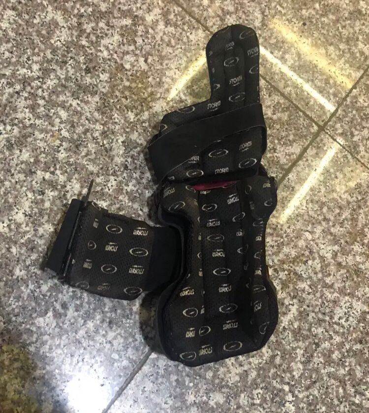 스톰 볼링 아대(사이즈S),서로 교환도 가능(L사이즈) 이미지