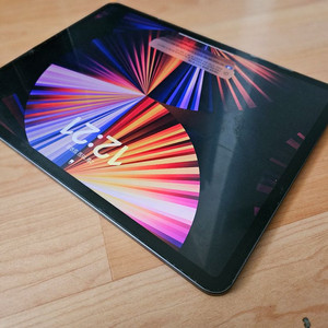 아이패드 프로 5세대 12.9인치 M1 512기가 와이파이 이미지