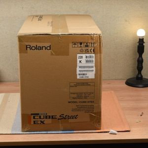 큐브스트리트 EX 롤랜드 버스킹 앰프 이미지