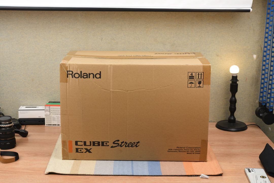 큐브스트리트 EX 롤랜드 버스킹 앰프 이미지