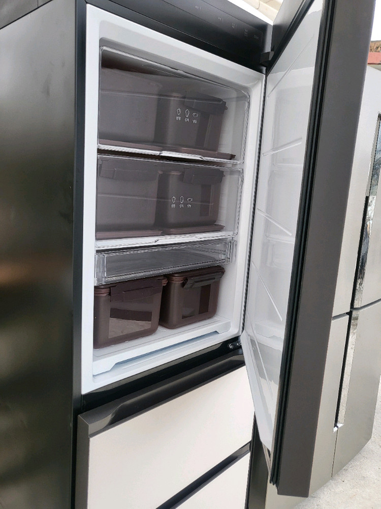 A급LG디오스오브제컬렉션 김치냉장고 Z331AAA151 로즈골드 이미지