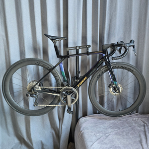 트렉 마돈 sl7 풀카본 로드자전거 이미지