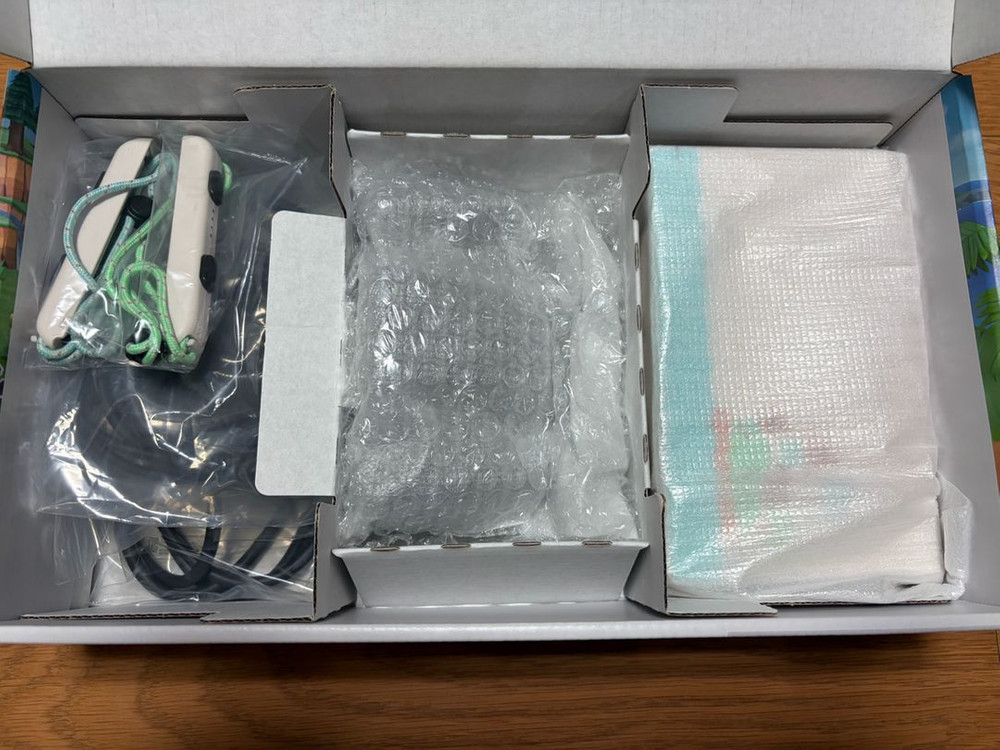 닌텐도 스위치 동물의숲 에디션+타이틀+조이콘 이미지