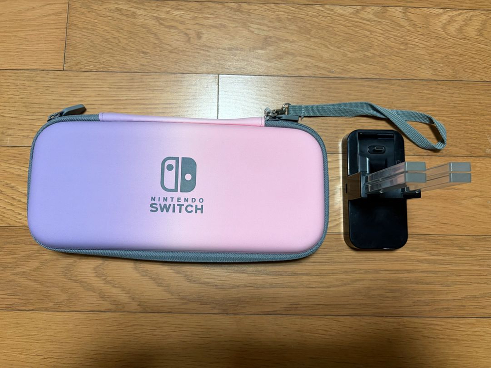 닌텐도 스위치 동물의숲 에디션+타이틀+조이콘 이미지