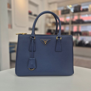 [중고명품 럭스올 울산점]프라다 사피아노 럭스 미디움 토트백 블루 이미지