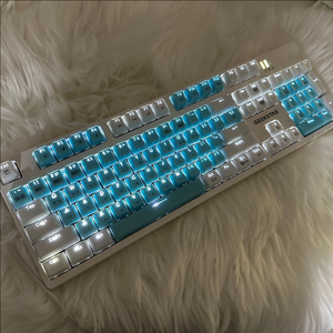 긱스타GK802 아쿠아블루 기계식게이밍광축키보드 이미지