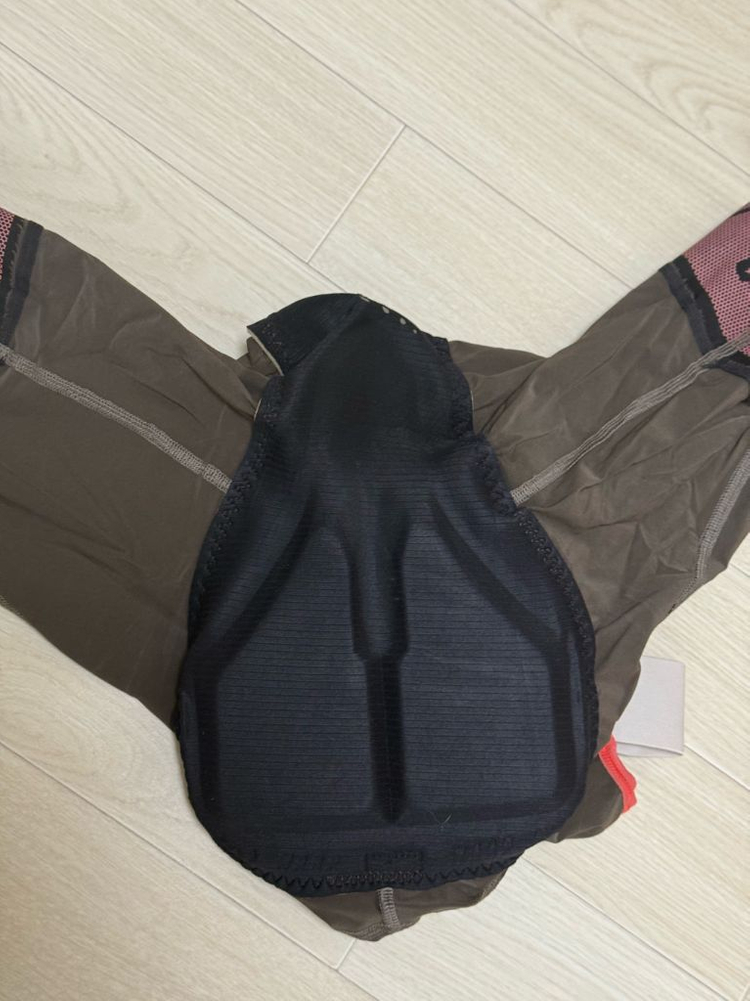 maap 빕숏 XS 사이즈(W.ALT_ROAD CARGO BIB COFFEE) 이미지