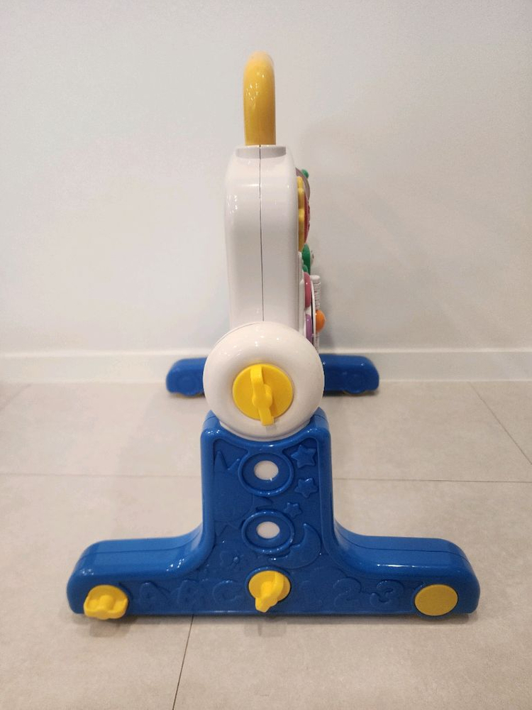 아기 발달 교육용 장난감기를 위한 다기능 학습 장난감인 에듀테이블 에듀테이블은 모빌, 아기 체육관 이미지